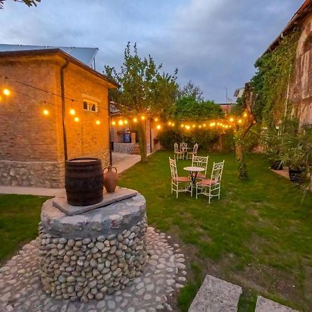 Intown Guesthouse Shkodra Exterior foto