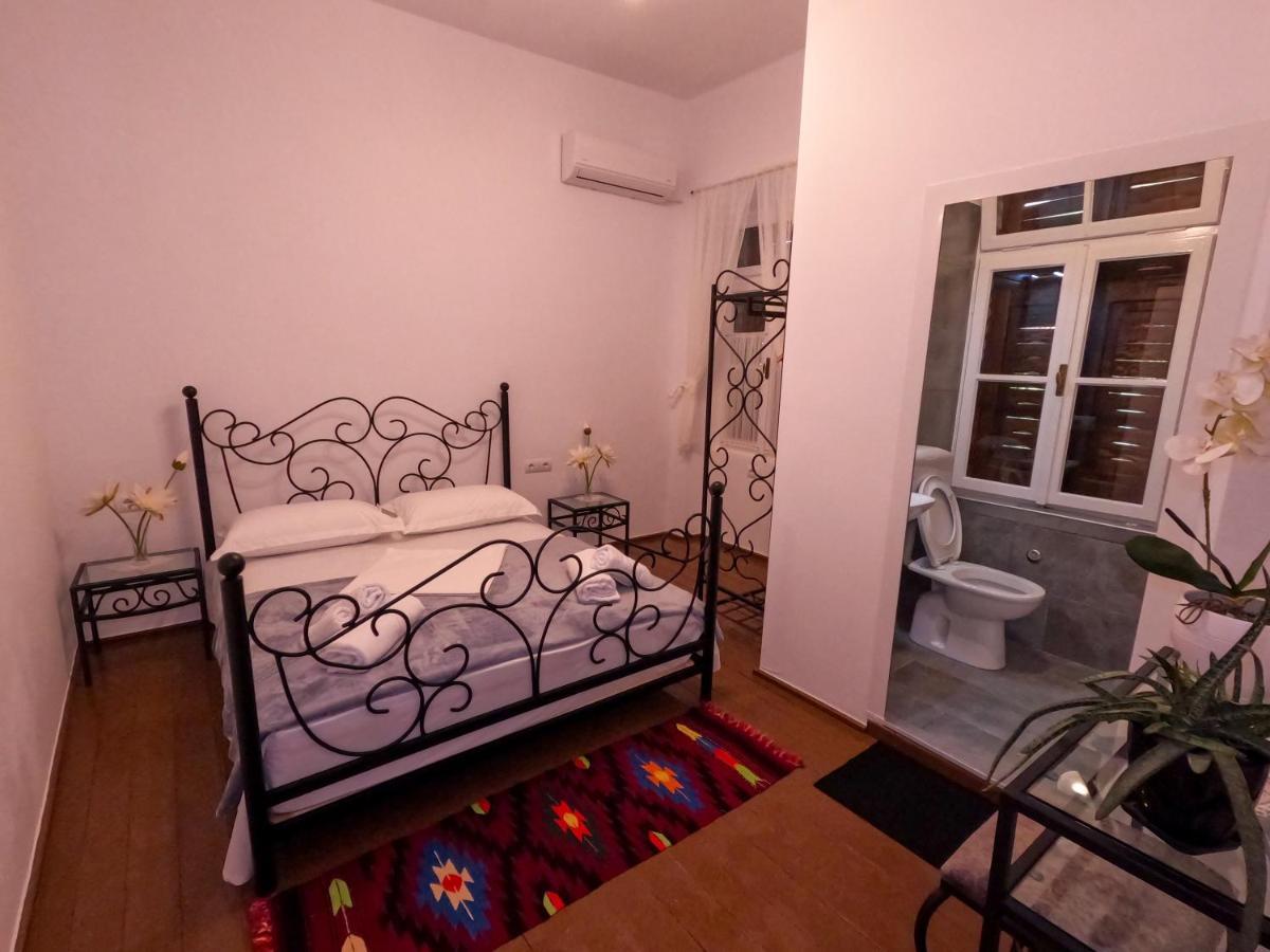Intown Guesthouse Shkodra Exterior foto