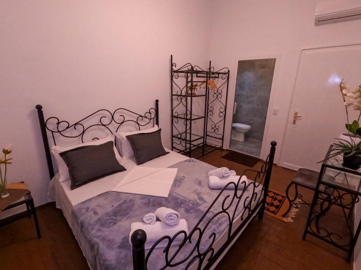 Intown Guesthouse Shkodra Exterior foto