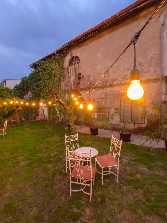 Intown Guesthouse Shkodra Exterior foto