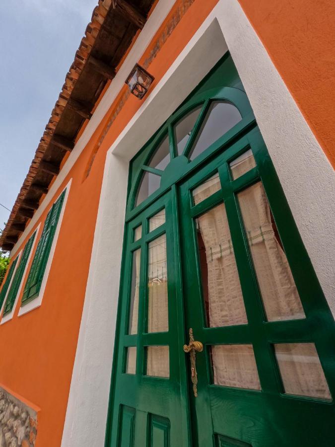 Intown Guesthouse Shkodra Exterior foto