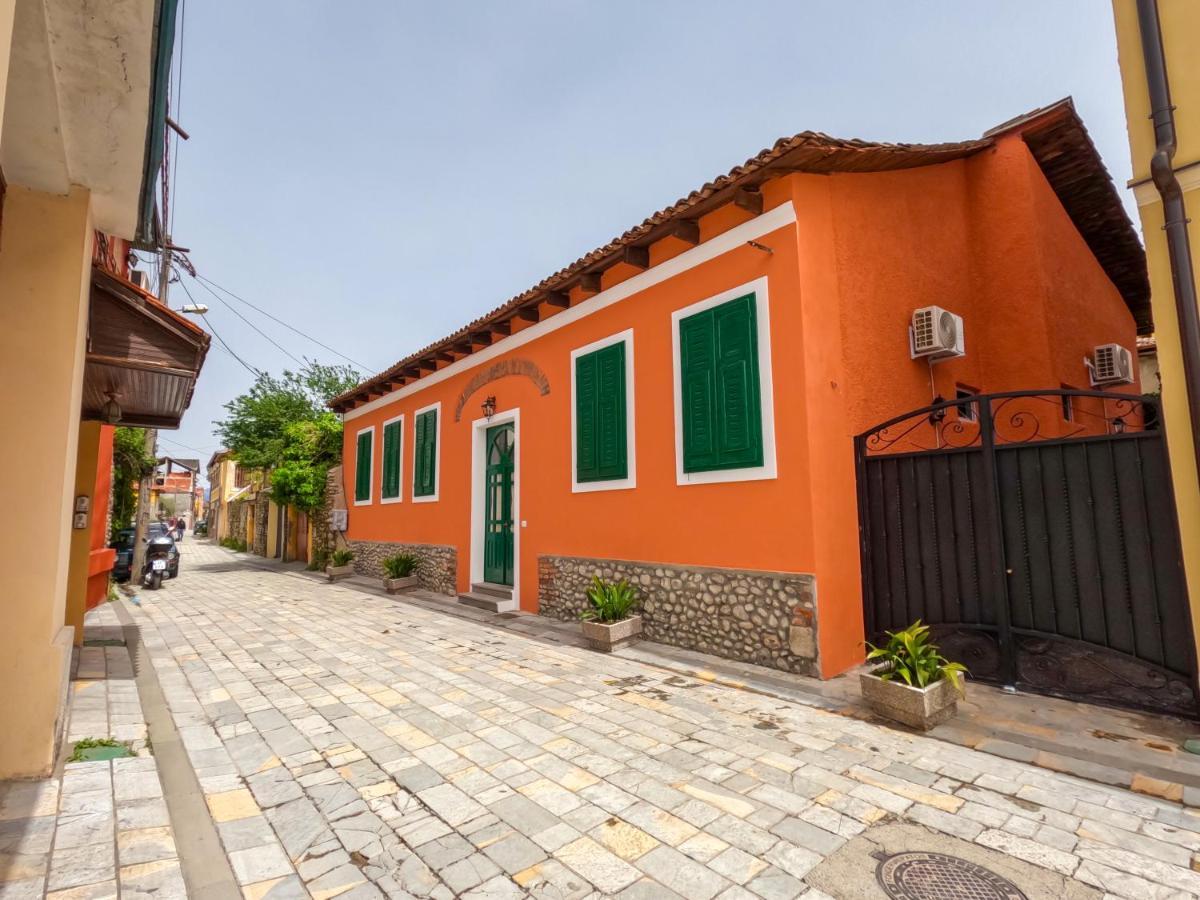 Intown Guesthouse Shkodra Exterior foto
