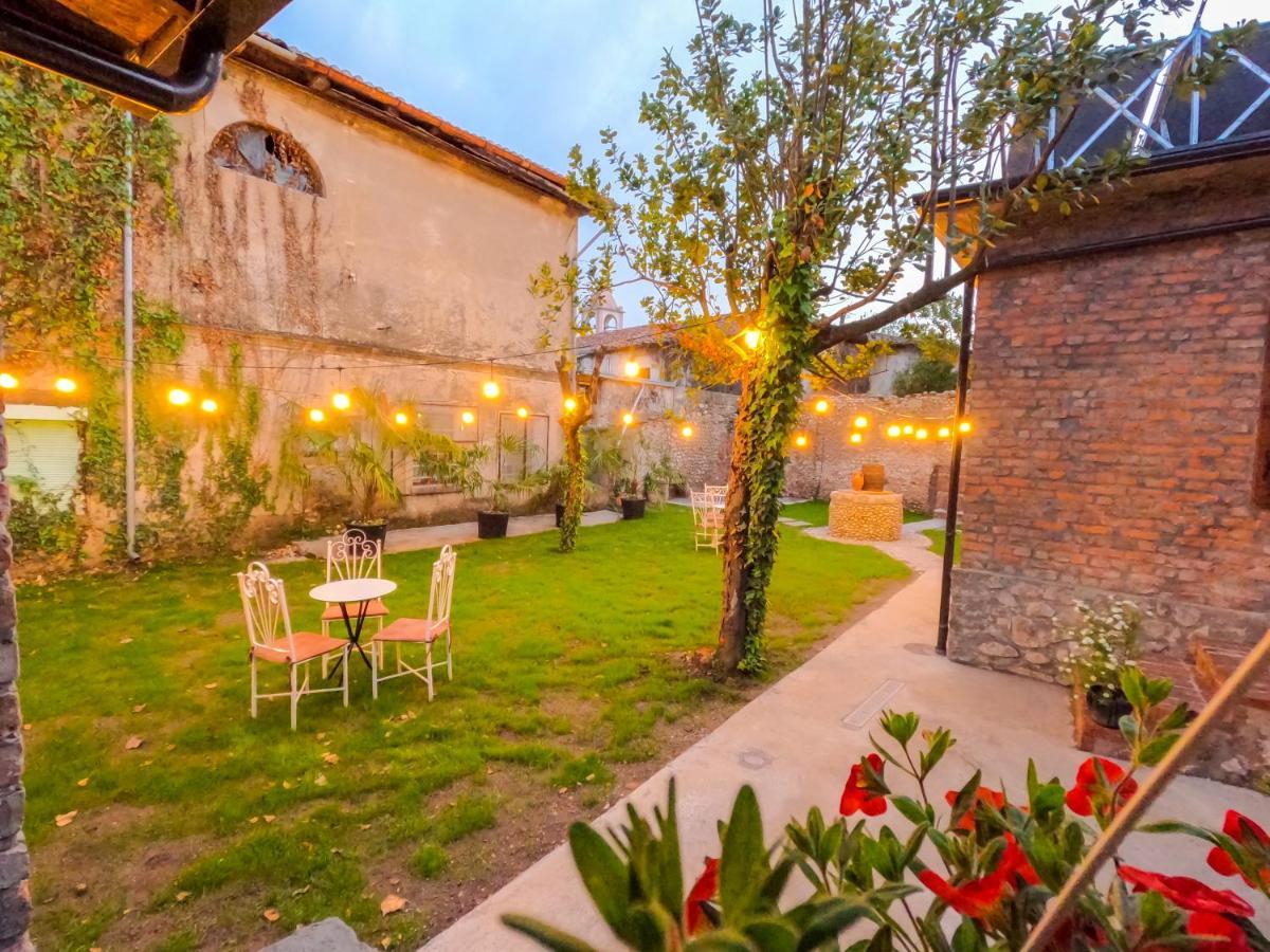 Intown Guesthouse Shkodra Exterior foto