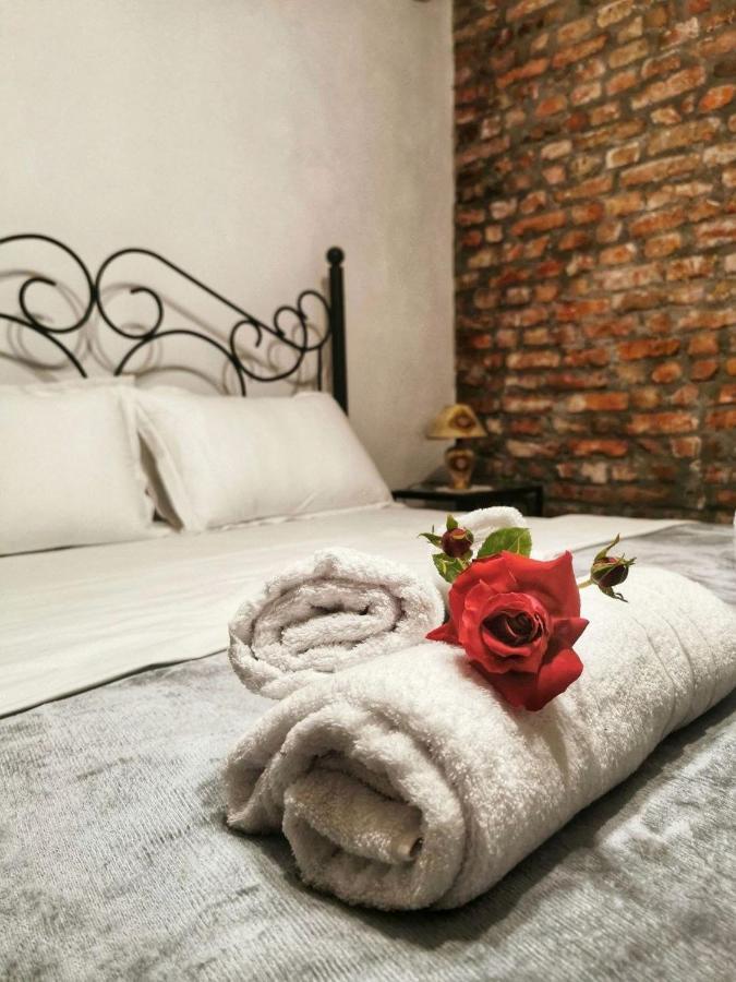 Intown Guesthouse Shkodra Exterior foto