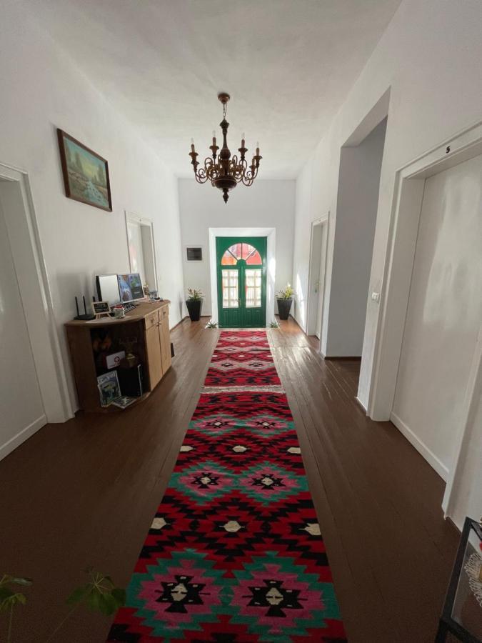 Intown Guesthouse Shkodra Exterior foto
