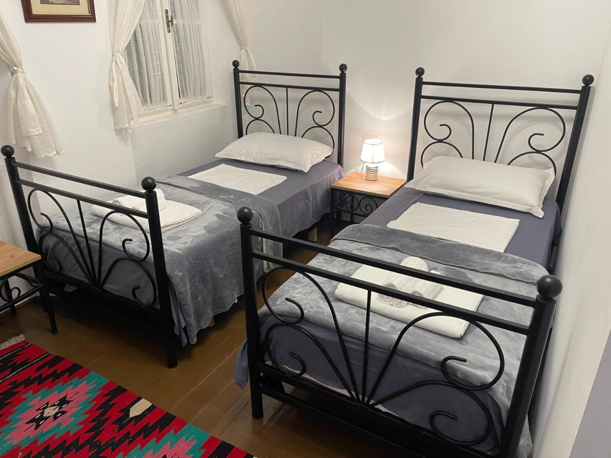 Intown Guesthouse Shkodra Exterior foto