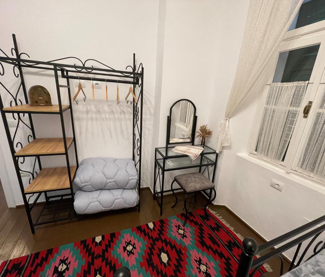 Intown Guesthouse Shkodra Exterior foto